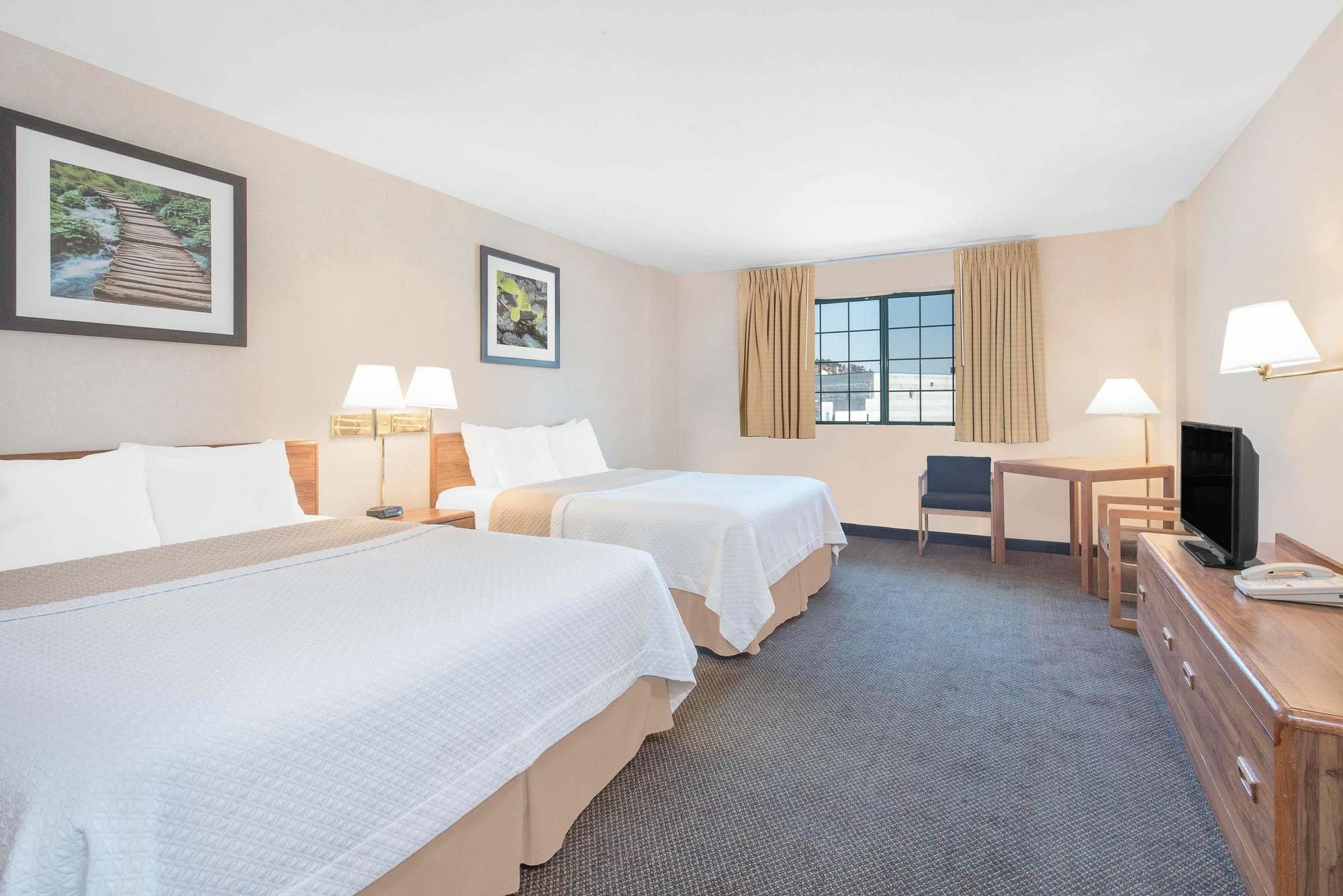 Days Inn By Wyndham West Rapid City Ngoại thất bức ảnh