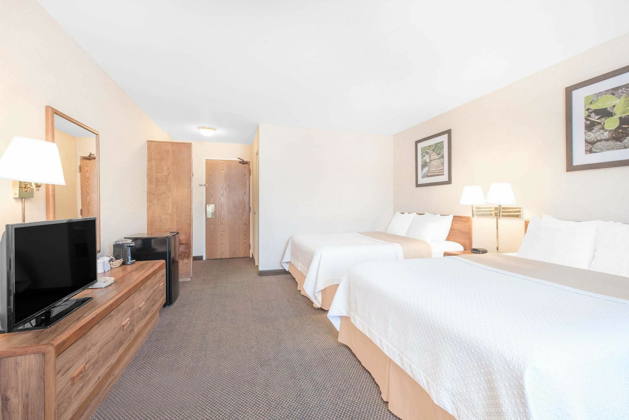 Days Inn By Wyndham West Rapid City Ngoại thất bức ảnh